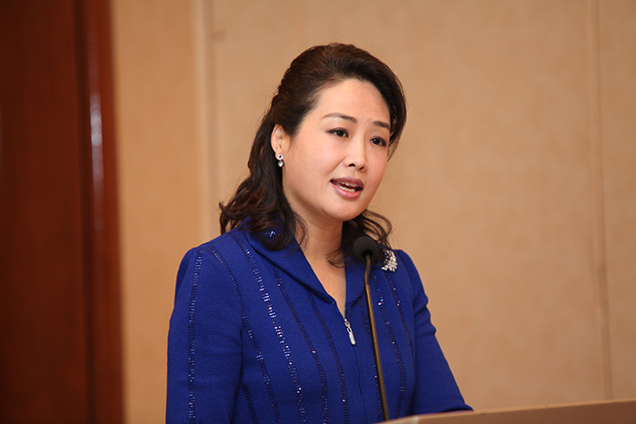 Dr. Jun Sook Moon, Chairwoman of Global Peace Women, speaks at the "Toward an Ethic of Compassion and Cooperation."