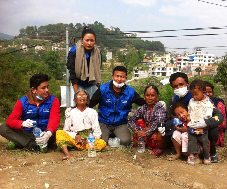 Rise Nepal volunteers deliver clean water and food to family
