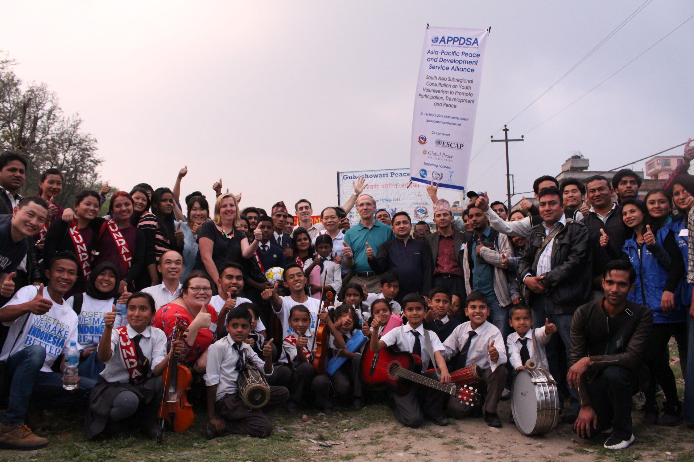 Group photo at Bagmati River Clean Up 2015
