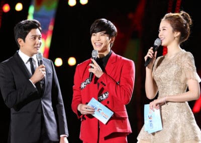 MCs with VIXX's Ken