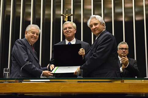 GPF Int. President Receives Award at Brazil's National Congress