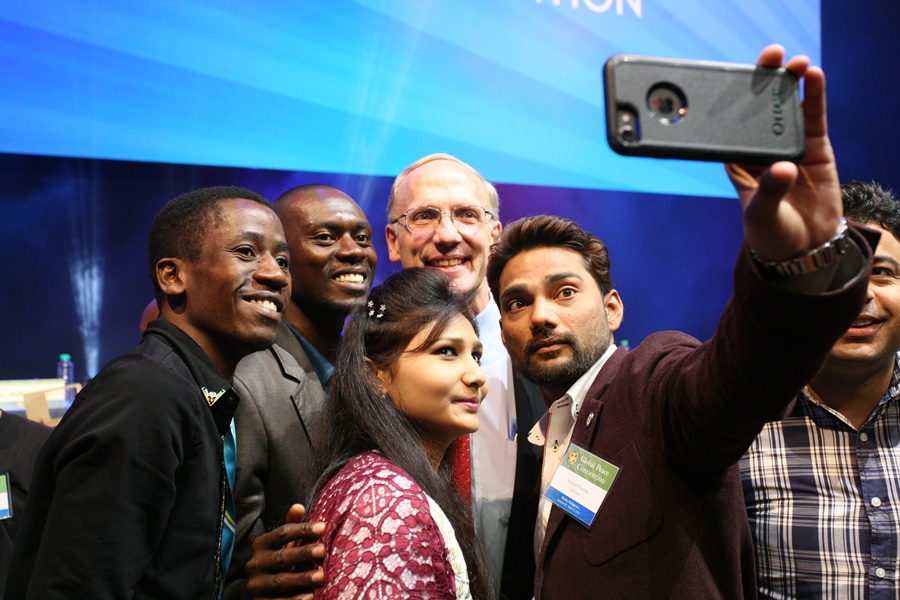 Young Leaders Take a Selfie