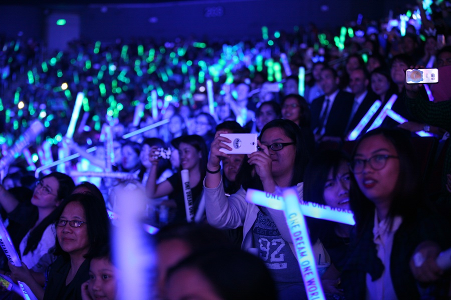 Crowd at the One K Concert