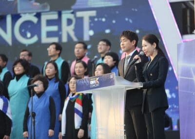 Choir Opens One K Concert