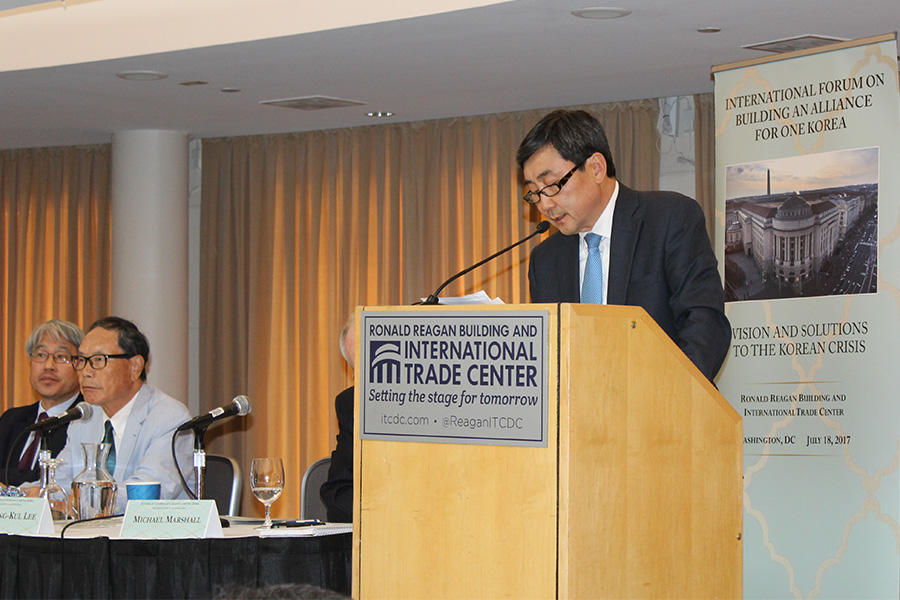 Jong kul Lee addresses One Korea Forum
