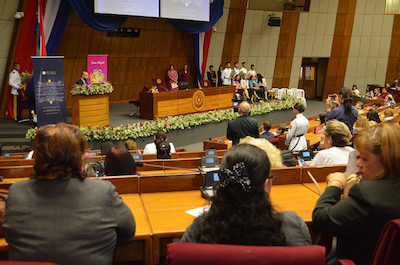 200 gather to honor 6 Paraguayan women leaders
