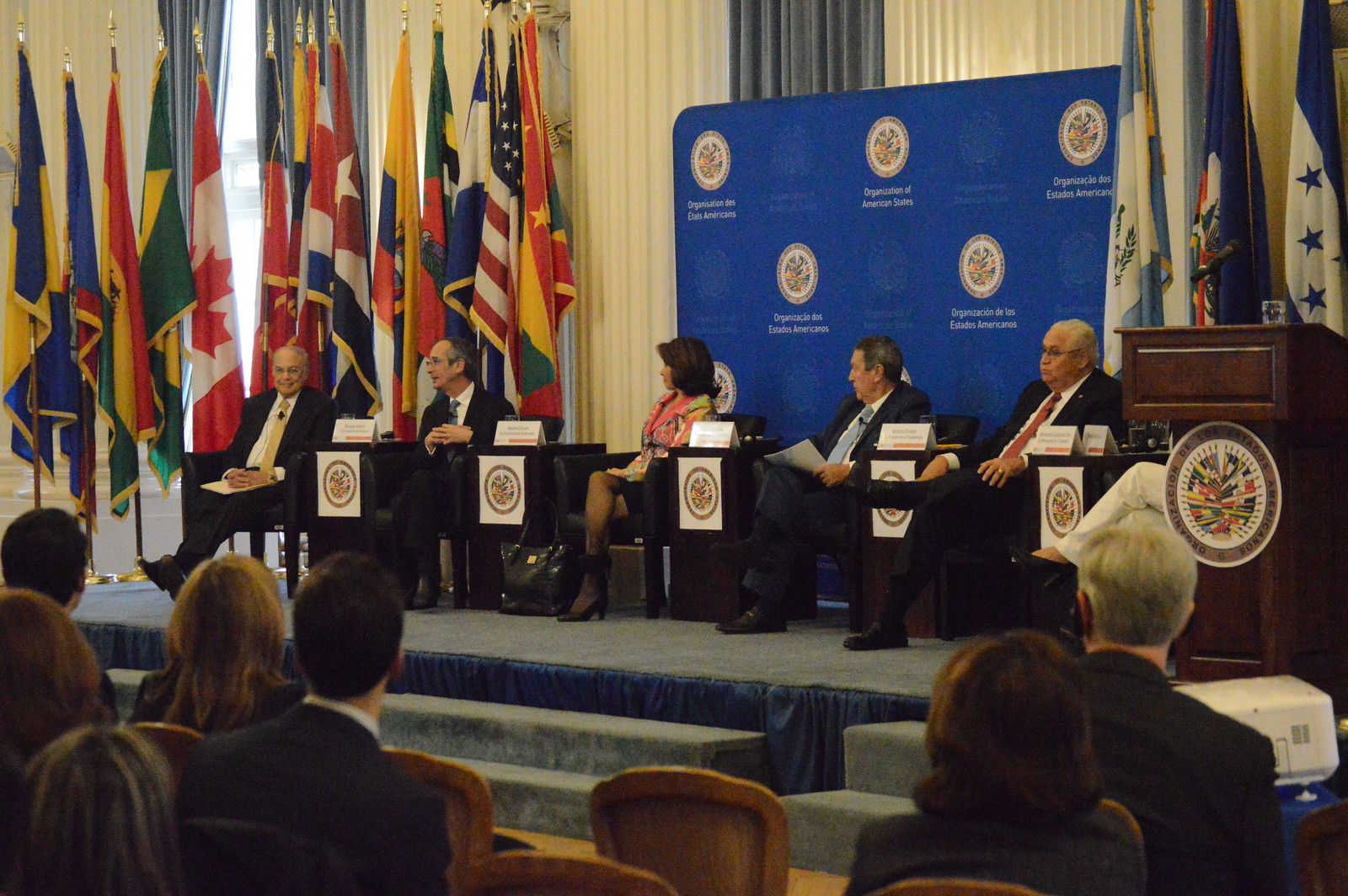 Panel of former Central American Presidents of the Latin American Presidential Mission.jpg
