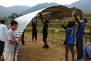 Non-permanent shelters for Nepali refugee