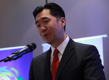 Hyun Jin Moon Speaks at the Paraguay-Korea Symposium
