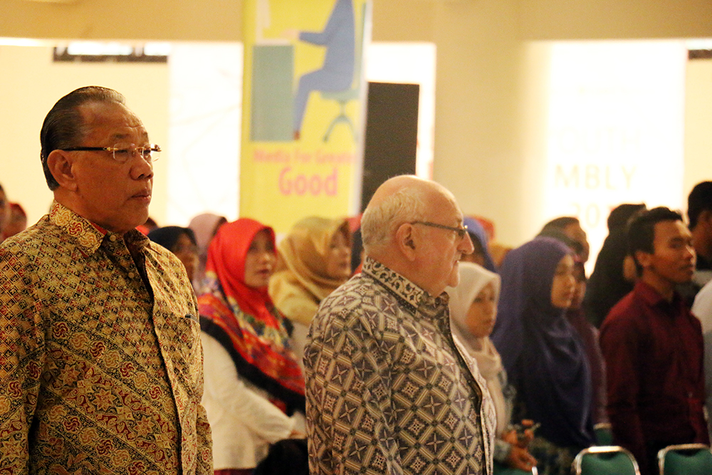 Romo Carolus (right), Founder of “Forum Persaudaraan Umat Beriman”, Maarif Award 2012 Recipient, attended the GPYIA
