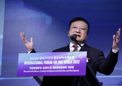 Prof. Dr. Kriengsak Chareonwongsak