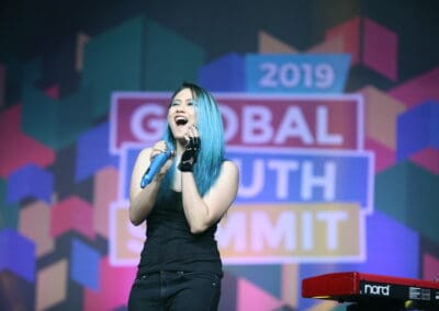 Filipino Artists Perform