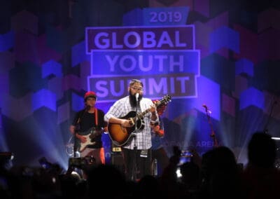 Filipino Artists Perform