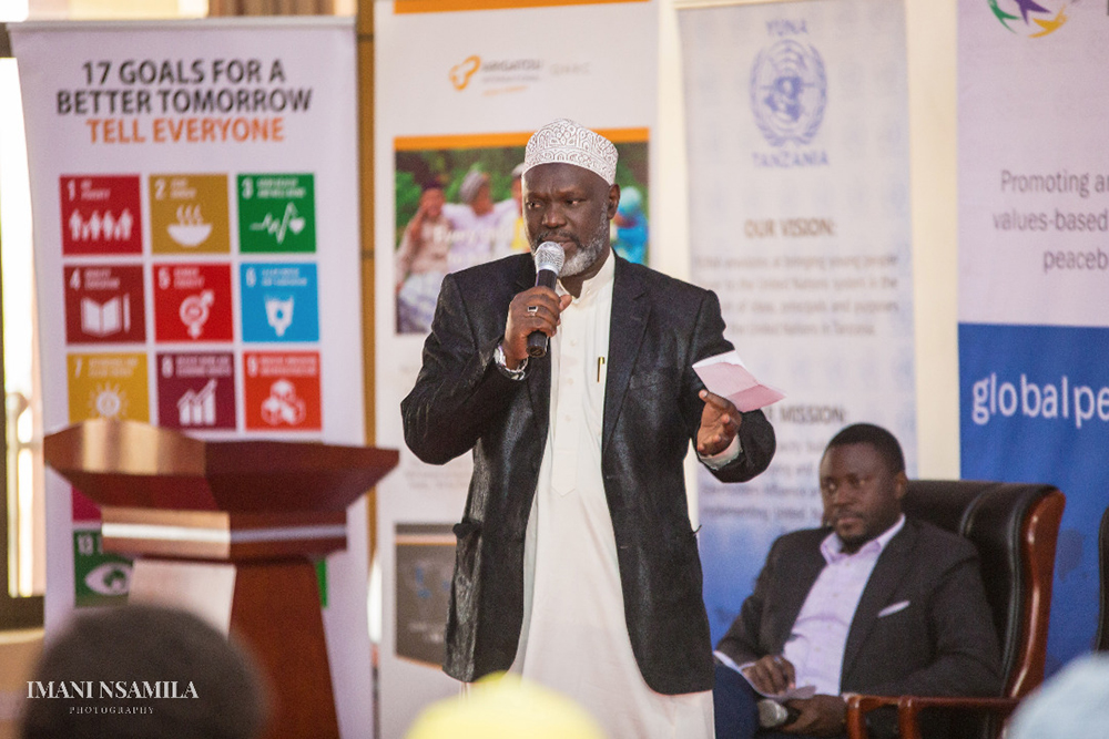 Sheikh Musa Kundecha, a leader of Interlerigious Council for Peace Tanzania, explaining the important role of religious leaders in peacebuilding