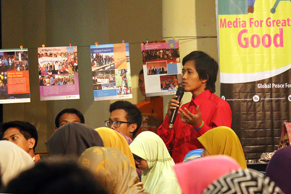 Participant asking a number of questions during the Q&A sessions