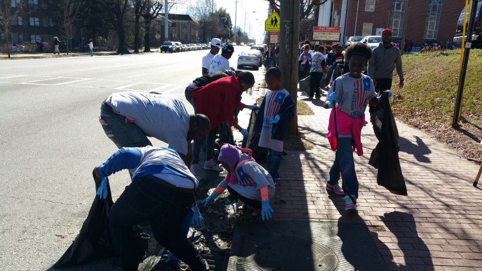 Volunteers of all ages at MLK Service Day 2015.