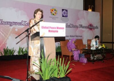 YABhg. Puan Sri Datin Noorainee Abdul Rahman, wife of the Right Honorable Deputy Prime Minister of Malaysia, was the guest of honor.