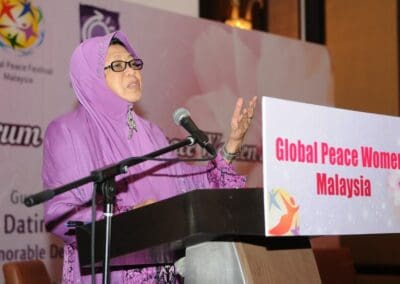 Dr. Tan Sri Zaleha Ismail, Vice President of MUBARAK, President of Malaysian Council for Child Welfare, and Chairman of Global Peace Festival Malaysia, concludes the Global Peace Women Inaugural Launch in Malaysia 2012.