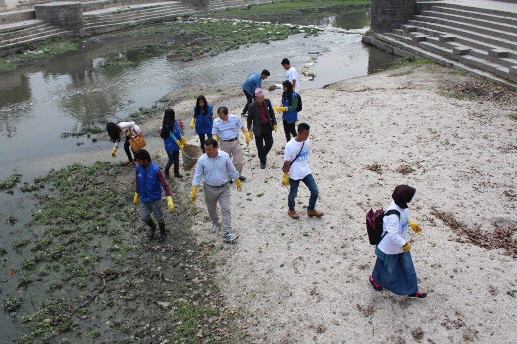 Participants cleaning the Guheswori Area of Bagmati River