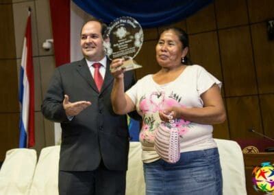 Mari A Juana Guainer De Carema presented awards by current Asuncion Mayor Arnaldo Samaniego, Living for the Sake of Others Awards, Global Peace Foundation - Paraguay