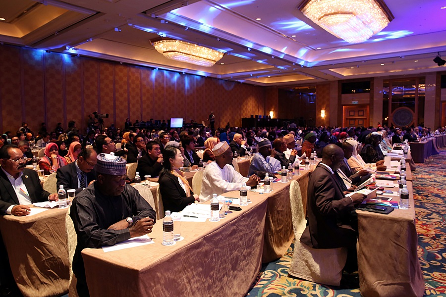 Over 500 delegates attend the Global Peace Convention 2013.