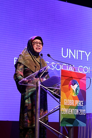 Hon. Tan Sri Datin Paduka Seri Hjh Zaleha Binti Ismail at GPC 2013.