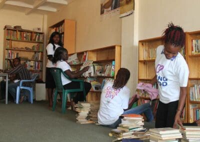 Young volunteers clean library in Mathara, Kenya