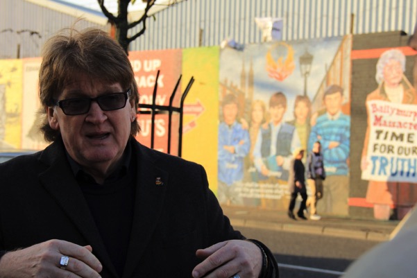 Dr. Alan Largey on tour of Belfast Peace Walls.
